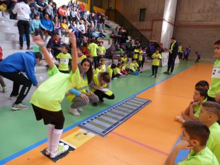 Imagen Un total de 390 escolares despide en Palazuelos de Eresma el Deporte Divertido hasta el mes de mayo