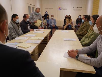 Imagen Cuatro Oficiales de Cocina y un Técnico Auxiliar en Informática toman posesión