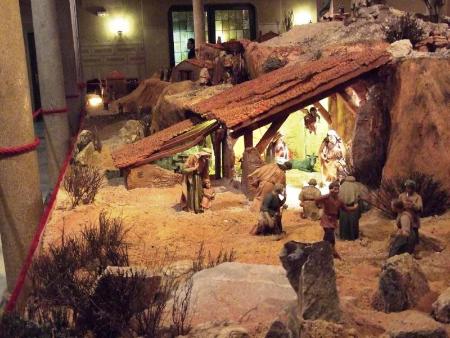 Imagen Un centenar de figuras componen el belén de la Diputación