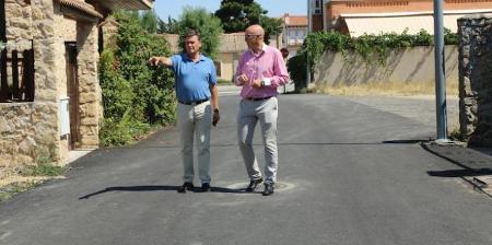Imagen El Ayuntamiento de San Cristóbal de Segovia arregla siete calles gracias al Plan de Pavimentaciones de la Diputación