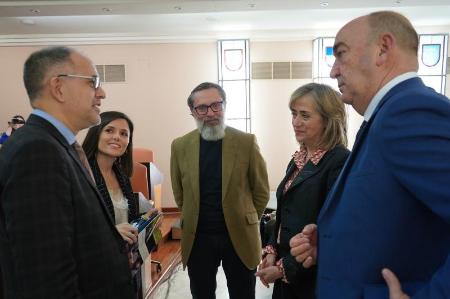 Imagen Varios expertos, invitados por la Diputación y la Fundación Democracia y Gobierno Local, trasladan a alcaldes y concejales de toda España las claves de la comunicación institucional